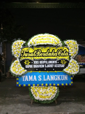 Papan Bunga Duka di Kersamenak