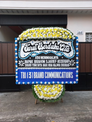 Papan Bunga Duka di Kersamenak